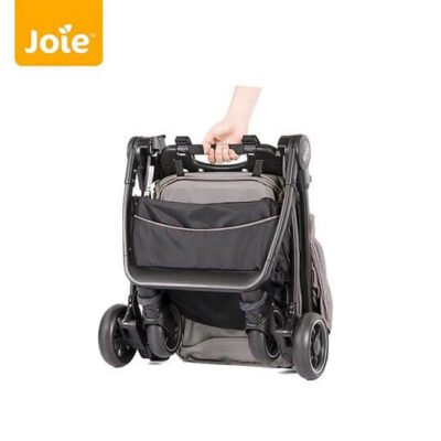 xe đẩy Joie gấp gọn tiện lợi